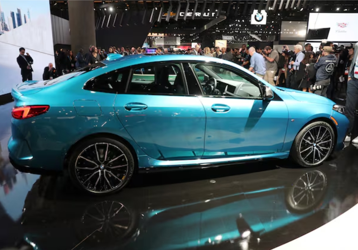 BMW Çində yanğın riski səbəbilə 147,830 avtomobili geri çağırır