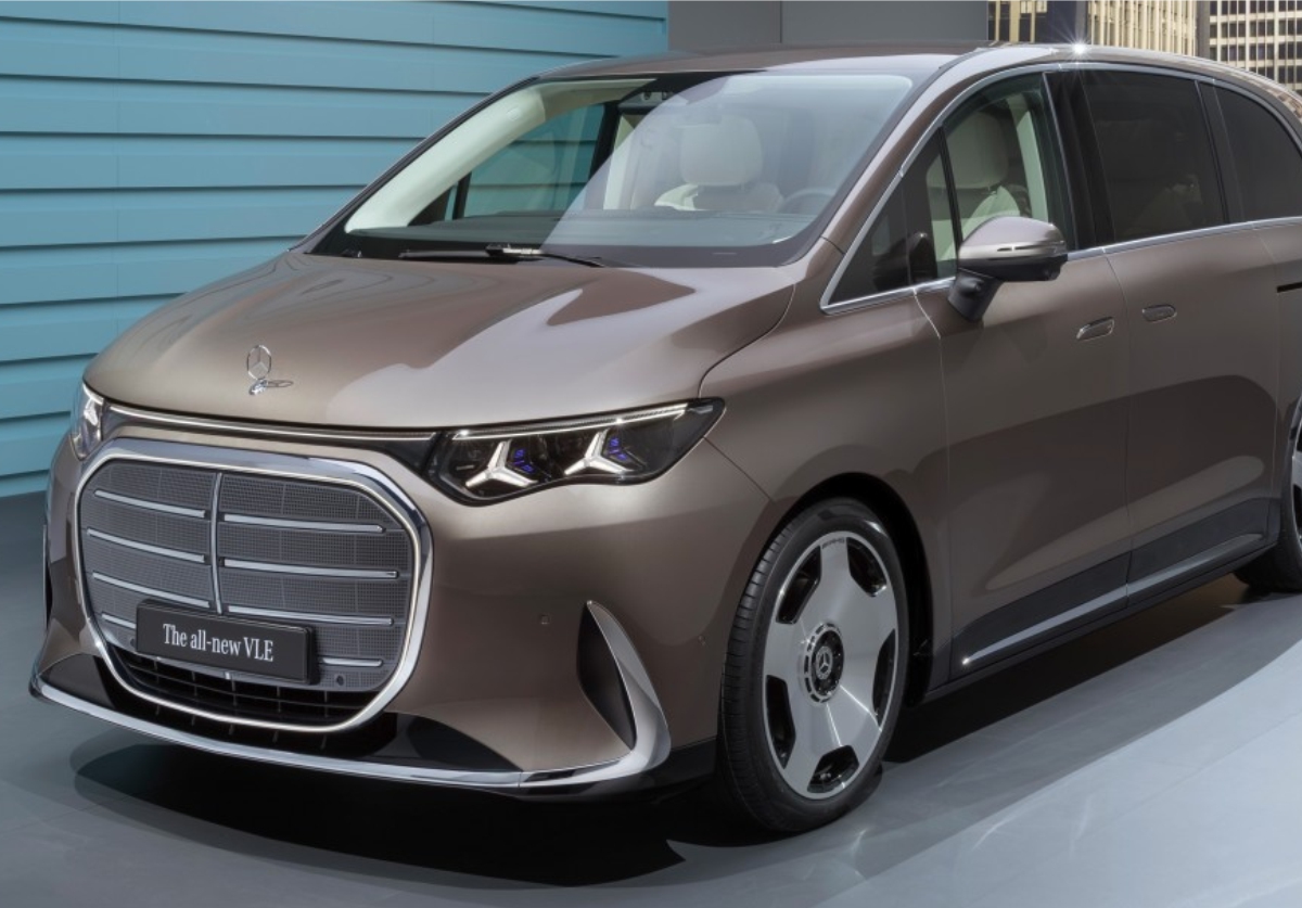 Mercedes yeni elektrik lüks modeli təqdim etdi – 700 km yürüş məsafəsi